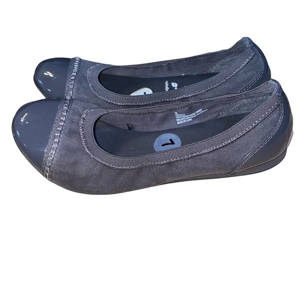 Seychelles Triangle Flats Size 7 Gray Cap Toe Ballet‎ Shoes Comfort Slip On